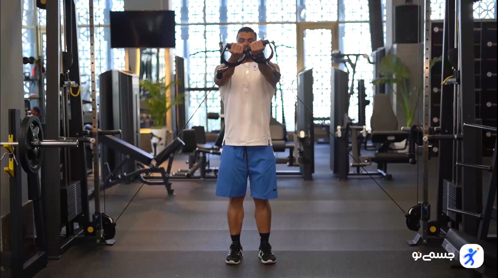 کراس اور از پایین